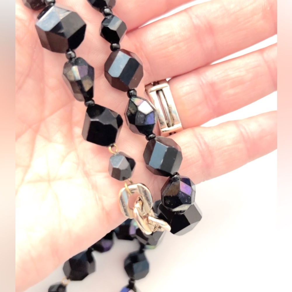 VINTAGE Iridescent Beaded and Silver Chain Necklace